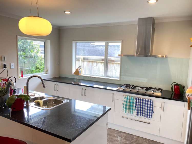 32 Castlederg Drive Flat Bush_4