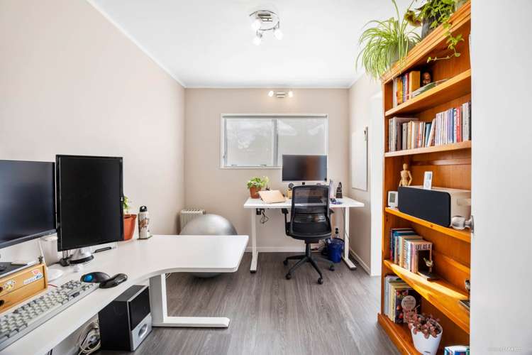 35 Kohekohe Street New Lynn_12