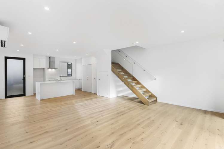8/37 Saint Vincent Remuera_16