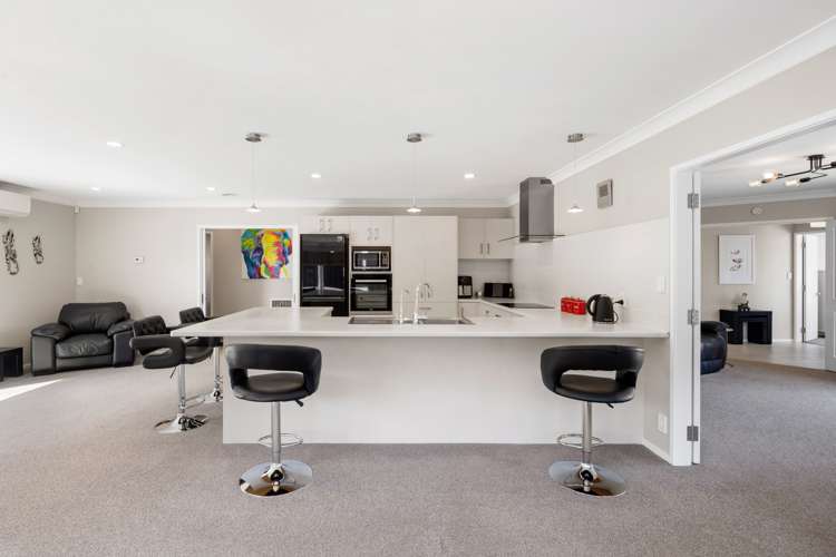 31 Church Road Pukete_5