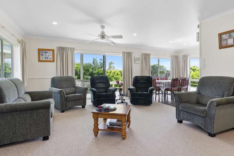 51 Mahonia Place Pyes Pa_1