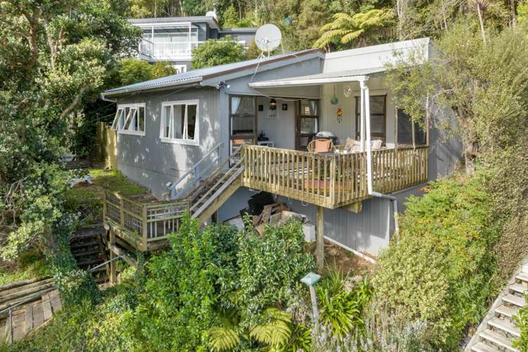 11 Te Papa Road Kawakawa Bay_13