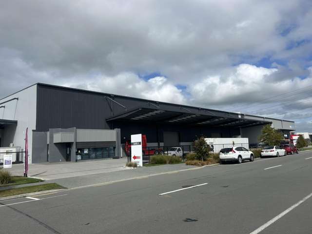 High Stud Distribution/ Logistics Warehouse