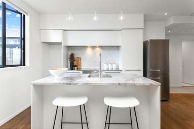 301/23A Pollen Street_1