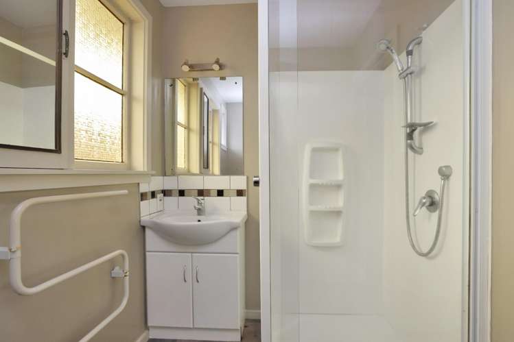 111 Creek Road Allenton_15
