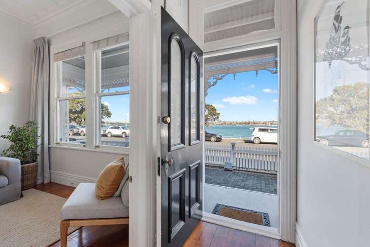 31 Queens Parade Devonport_3