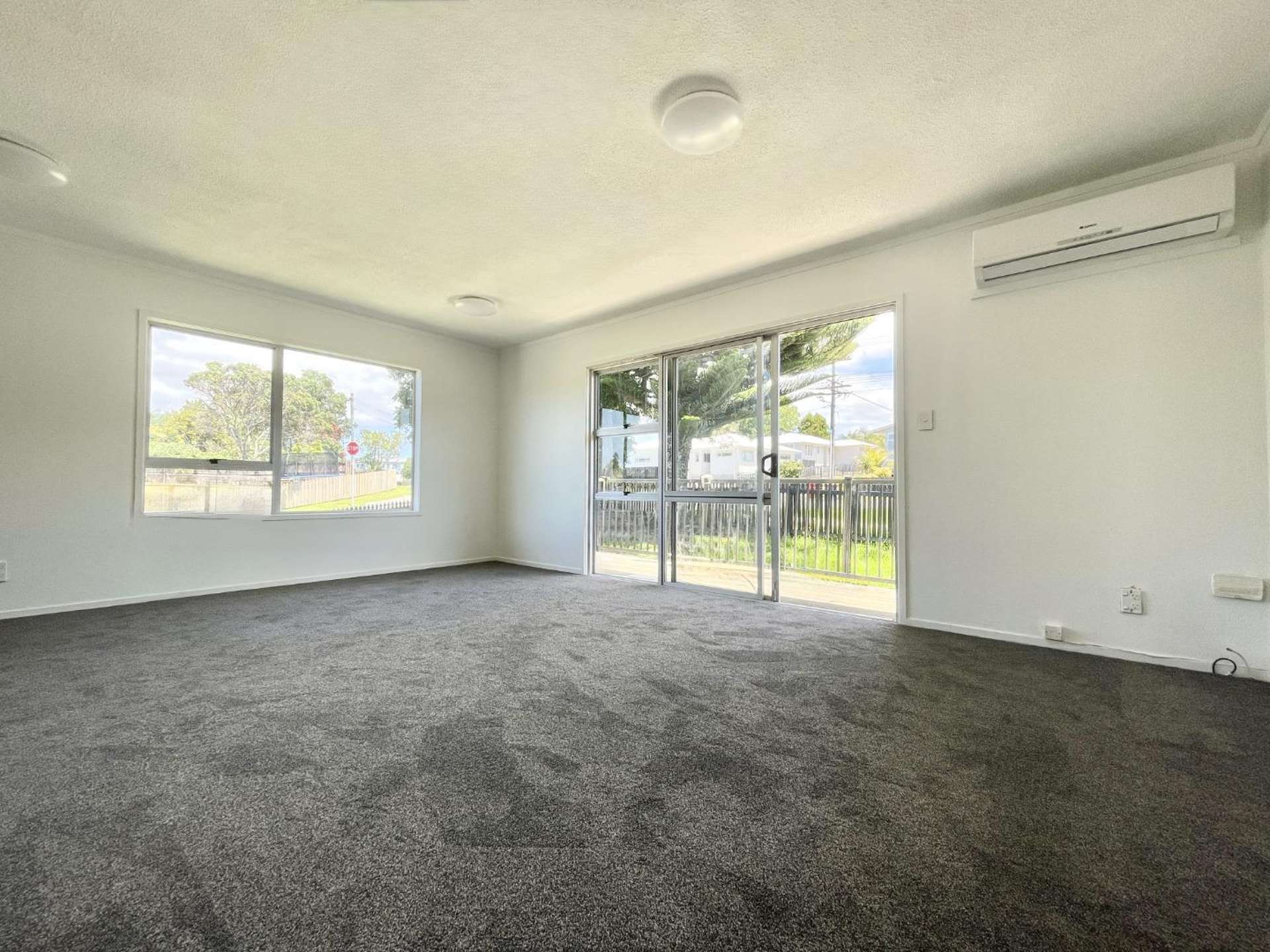 45 Roberts Road Te Atatu South_0