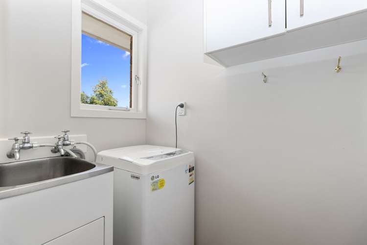 6 Margaret Place Deanwell_11