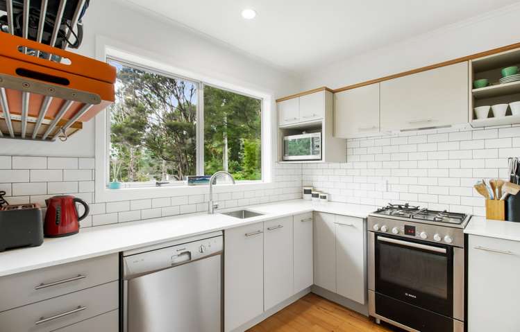 14 Staley Road Parau_7