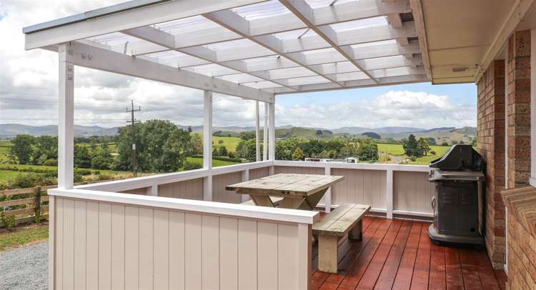 173 Falls Road Waerenga_13