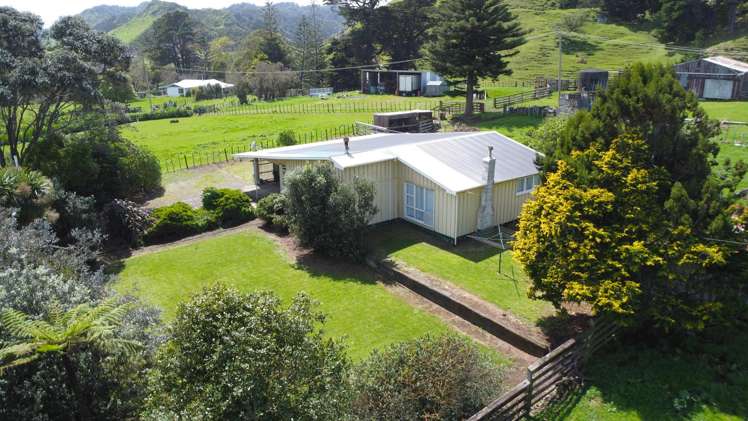 3968 Mokau Road Tongaporutu_26