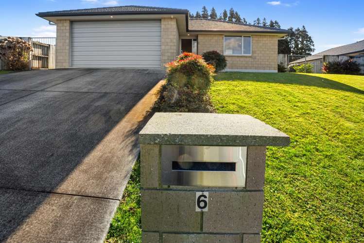 6 Magnolia Lane Waihi_13