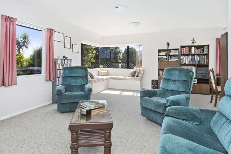 52 Halladale Road Papakowhai_5