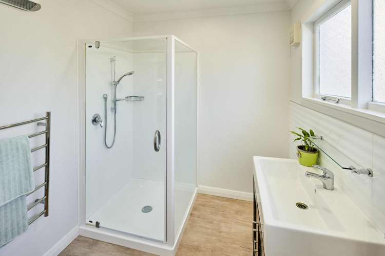 12 Vaucluse Avenue Paraparaumu Beach_13