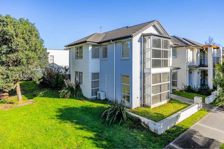 13 Phar Lap Crescent Takanini_15