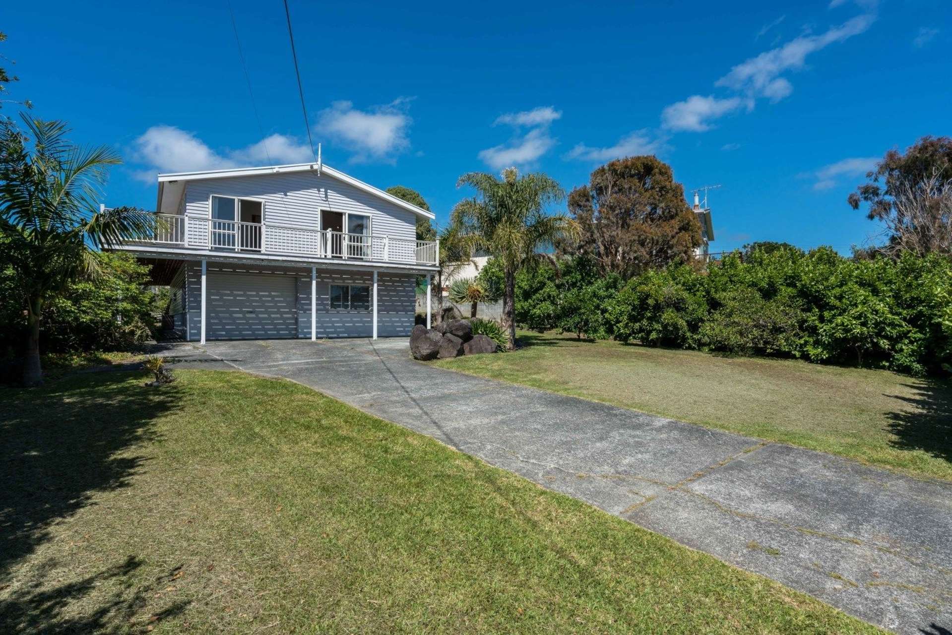24 Harbour View Road Leigh_0