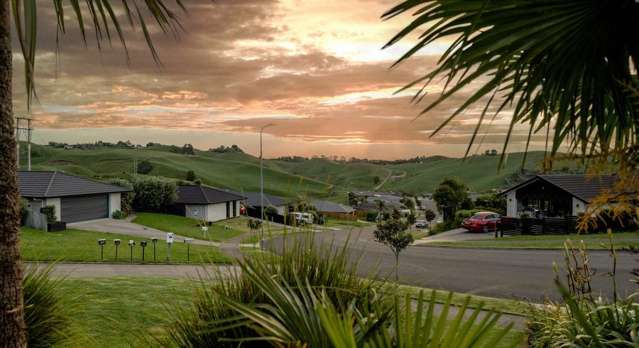 274 Ballintoy Park Drive Welcome Bay_2
