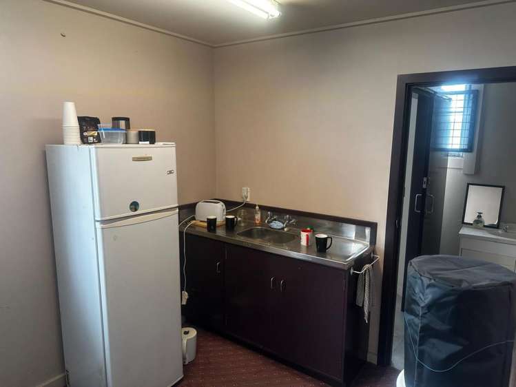 77 High Street Hawera_7