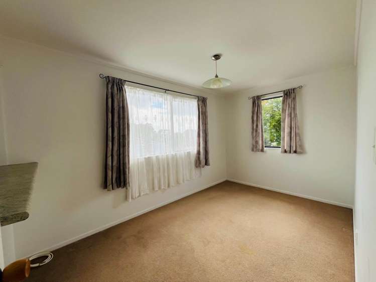 16 Hassan Drive Massey_9