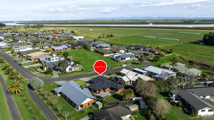 16 Crawford Drive Thames_15