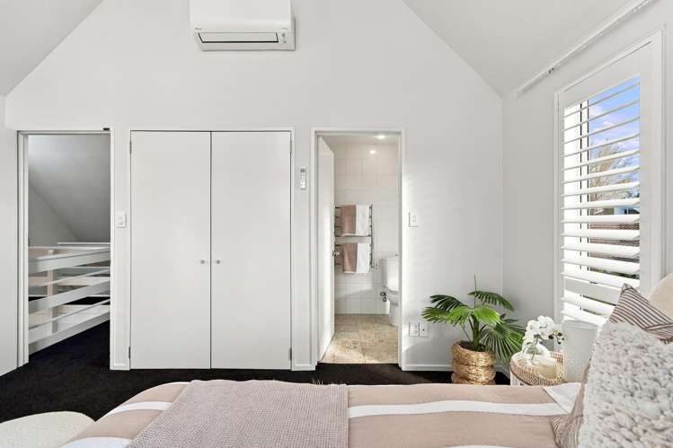 74 Office Road Merivale_11