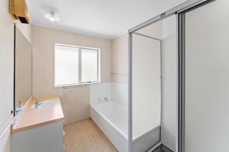 3 Burton Way Bishopdale_16