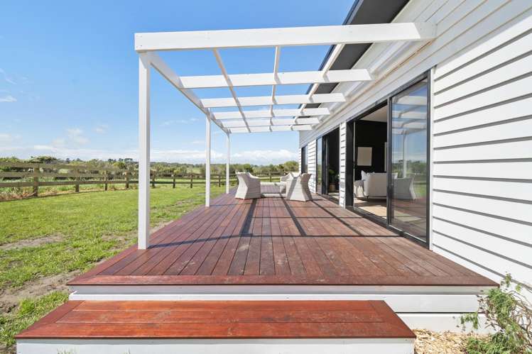 1121 Parewanui Road Parewanui_16