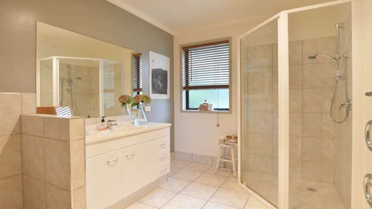 159 Dip Road Kamo_15