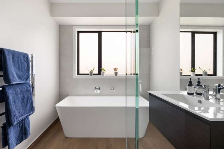 39 Sunline Drive Leamington_28