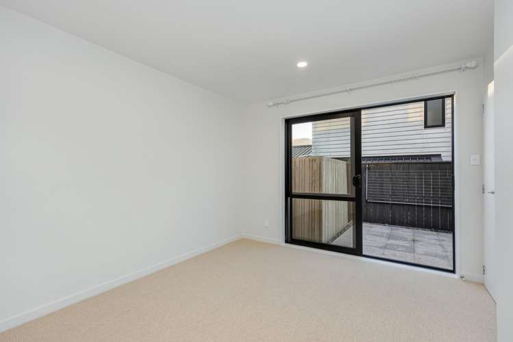 6 Alexander French Close Silverdale_8