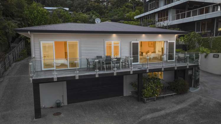 561 Rocks Road, Moana Nelson_31