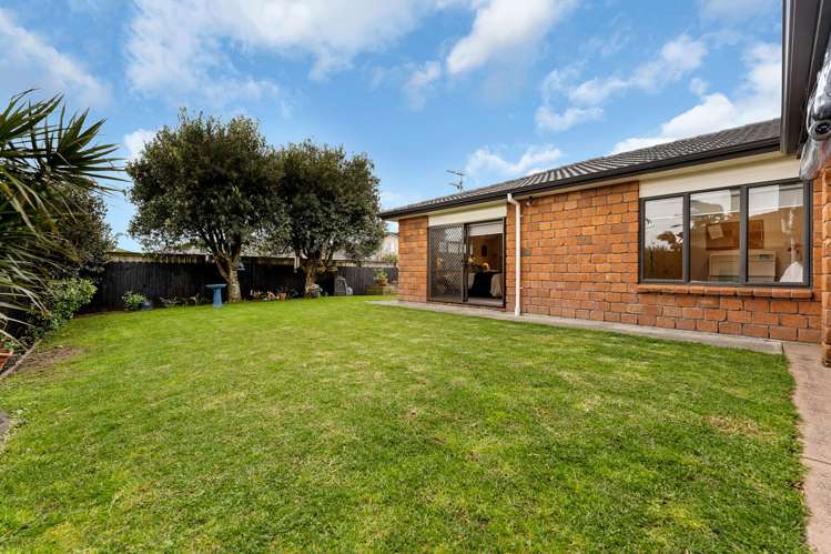 32 Broadhurst Road Flat Bush_16