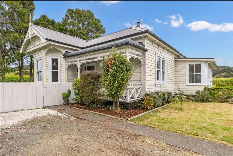 38 Finlayson Brook Road Waipu_11