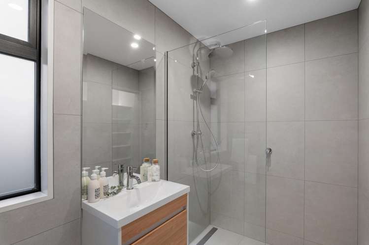 2-4/166 Chester Street East Christchurch Central_13