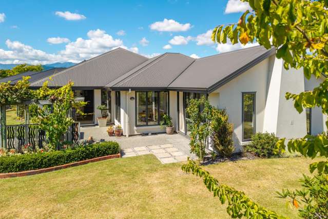 38 Hollybush Drive Brightwater_3