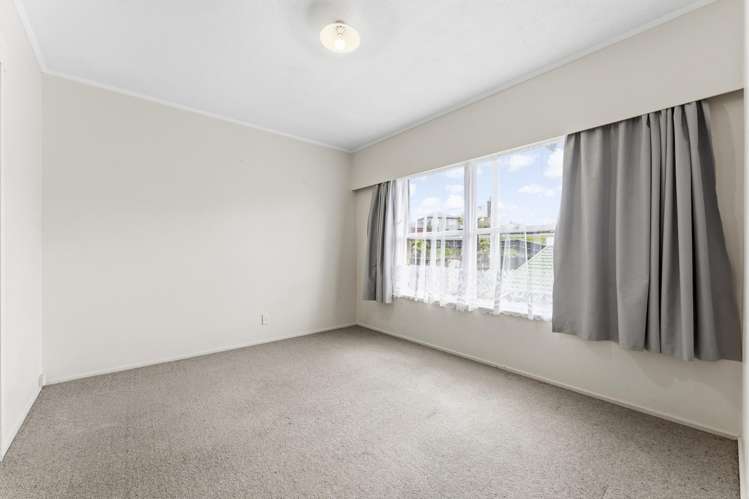 321 Wairau Road Totara Vale_21