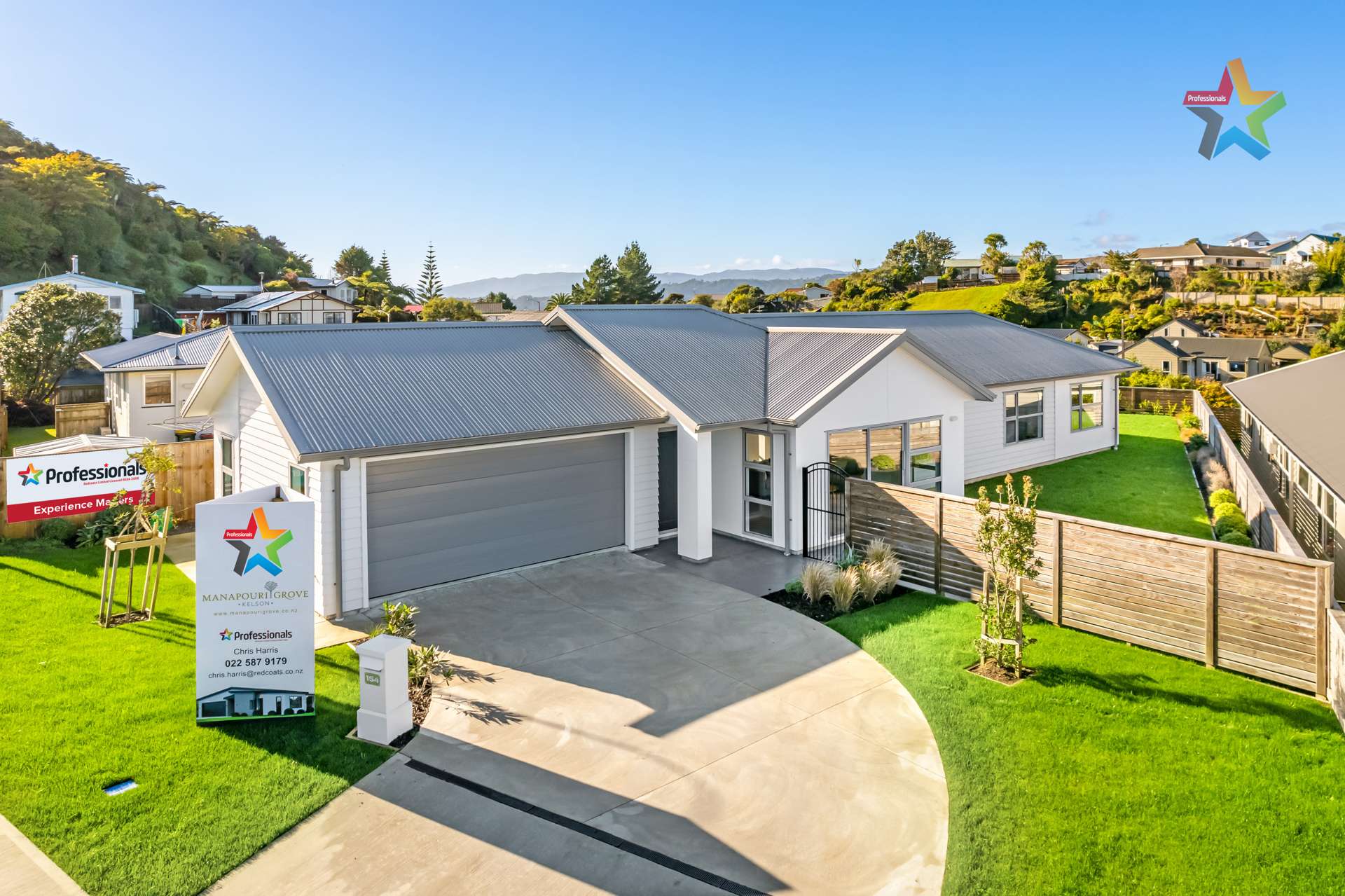 64 Manapouri Grove Kelson_0