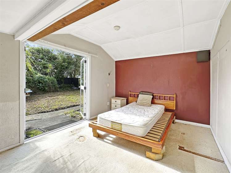 3 Clarks Beach Road Clarks Beach_8