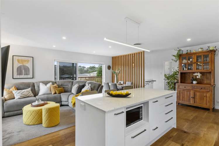 80 Vandeleur Avenue Birkdale_3