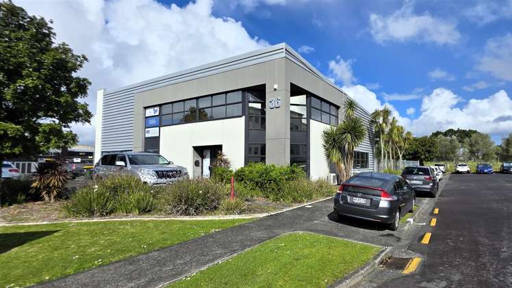 36 Paramount Drive_0