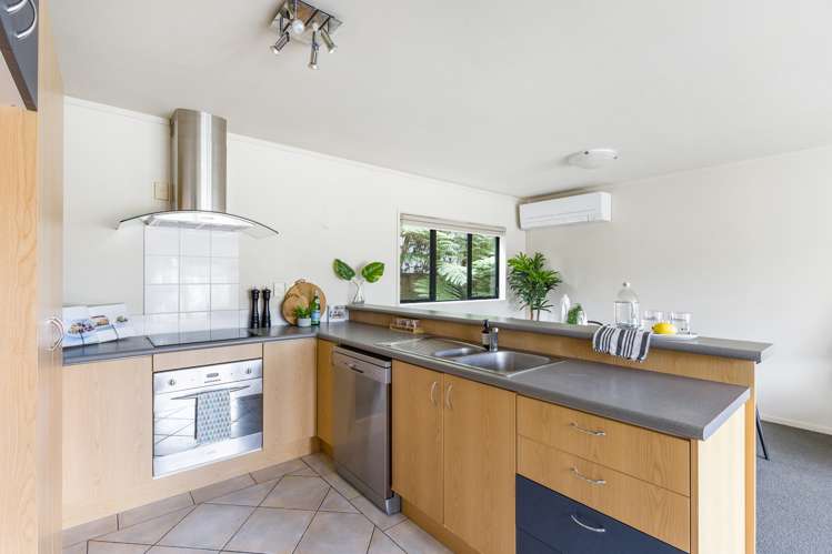 29/8 Flynn Street Birkdale_9