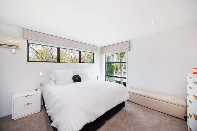 297 Fitzherbert Avenue West End_19