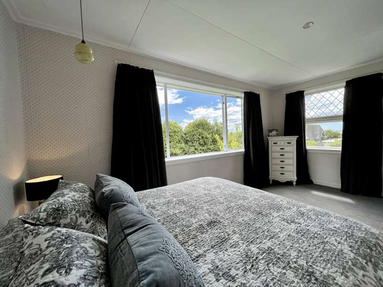 38 Moana Street Riverton_19