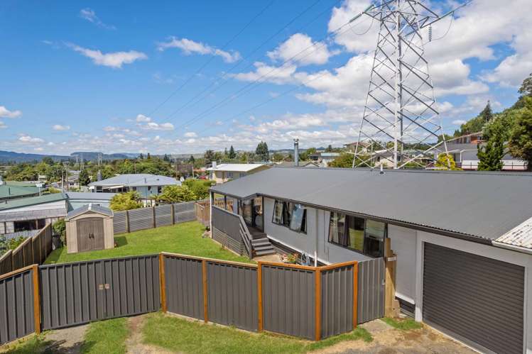 12b Robin Street Selwyn Heights_11