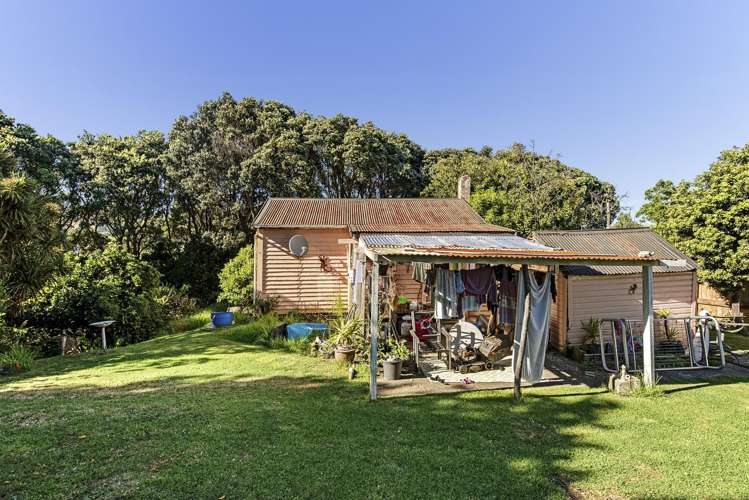 6 Rangi Street Mokau_5