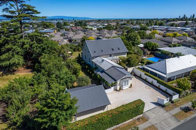 77 Covent Drive Stoke_3