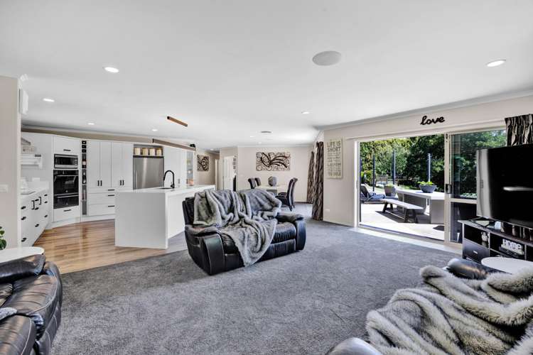 173 Dorset Road Hillsborough - New Plymouth District_13