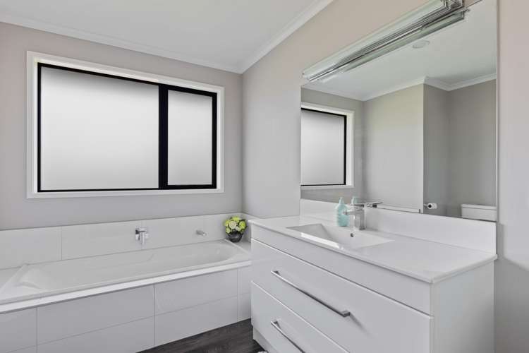 39 Kairau Road East Waitara_20