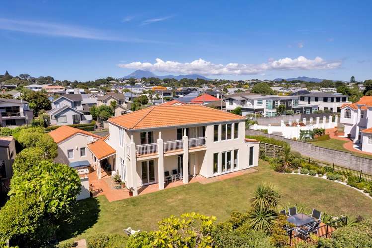 1 Kawaroa Close New Plymouth Central_23