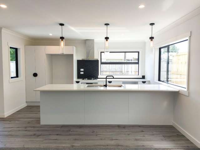 3/24 Endeavour Avenue 2743_1